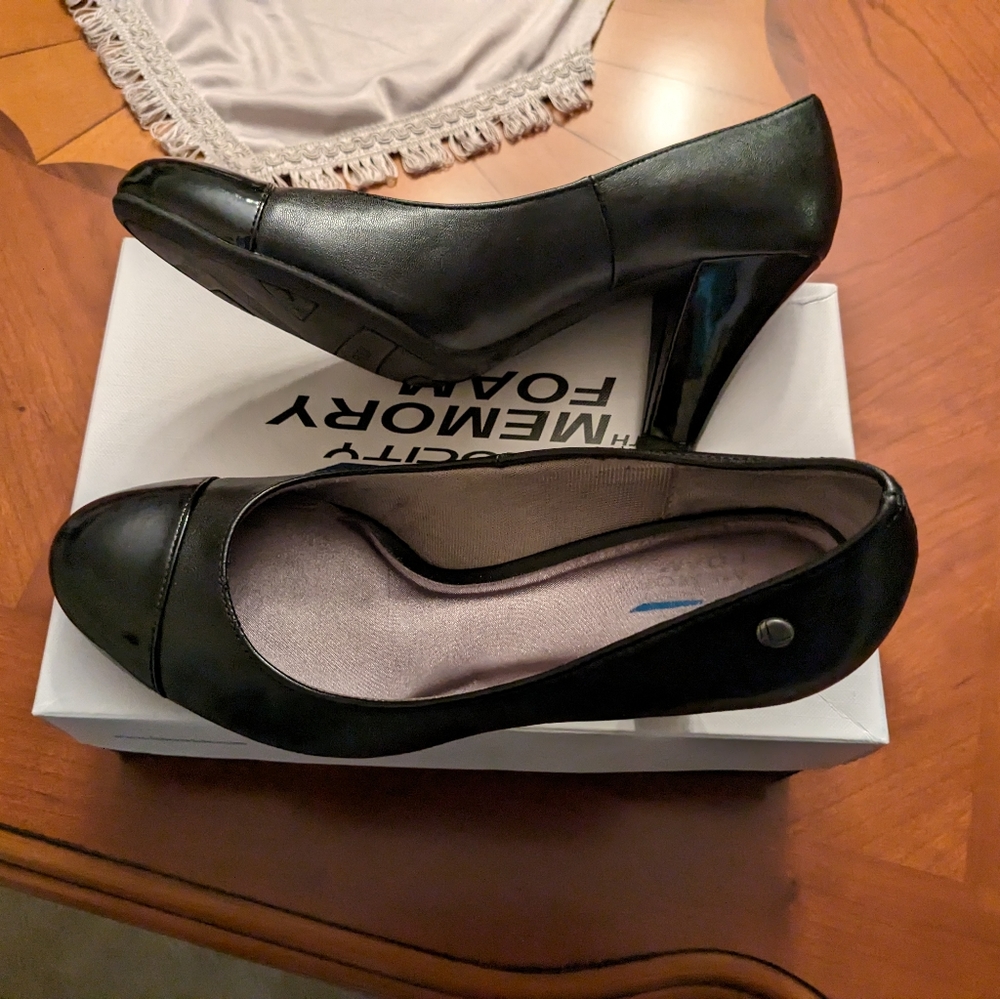 Women's Life Stride Shoe Black Size 9M